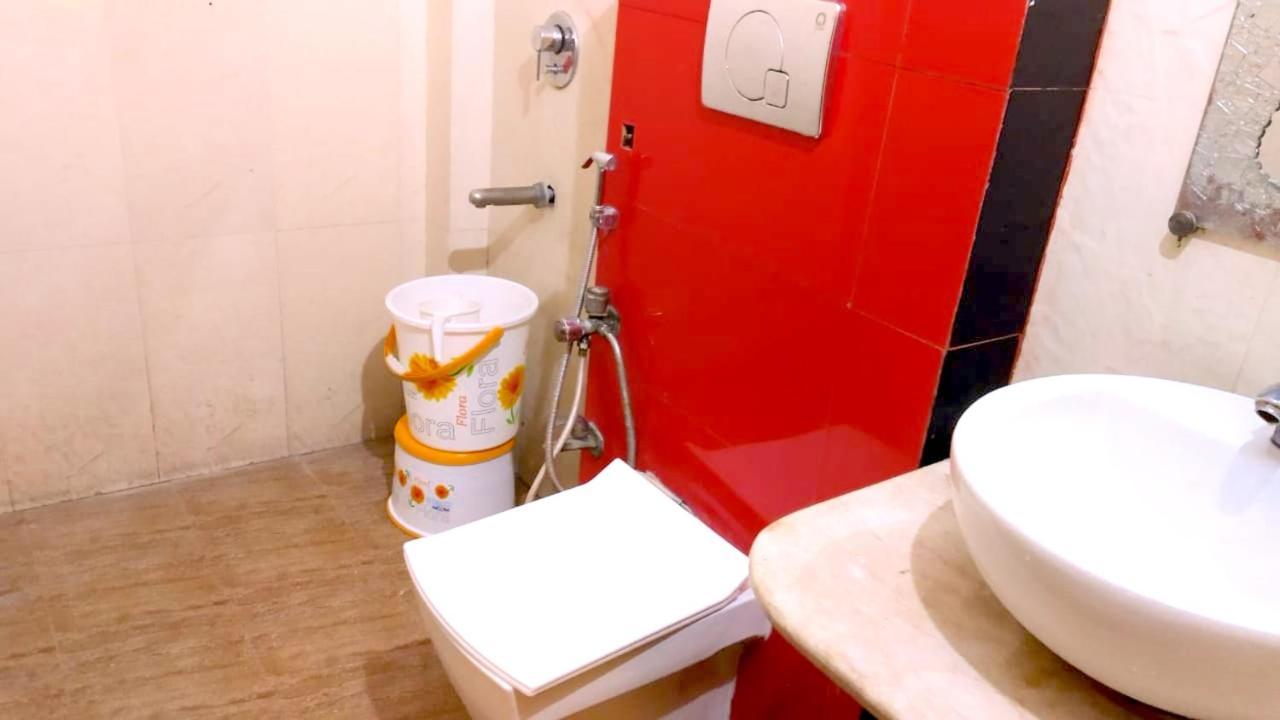 Hotel Milan Deluxe New Delhi Eksteriør bilde